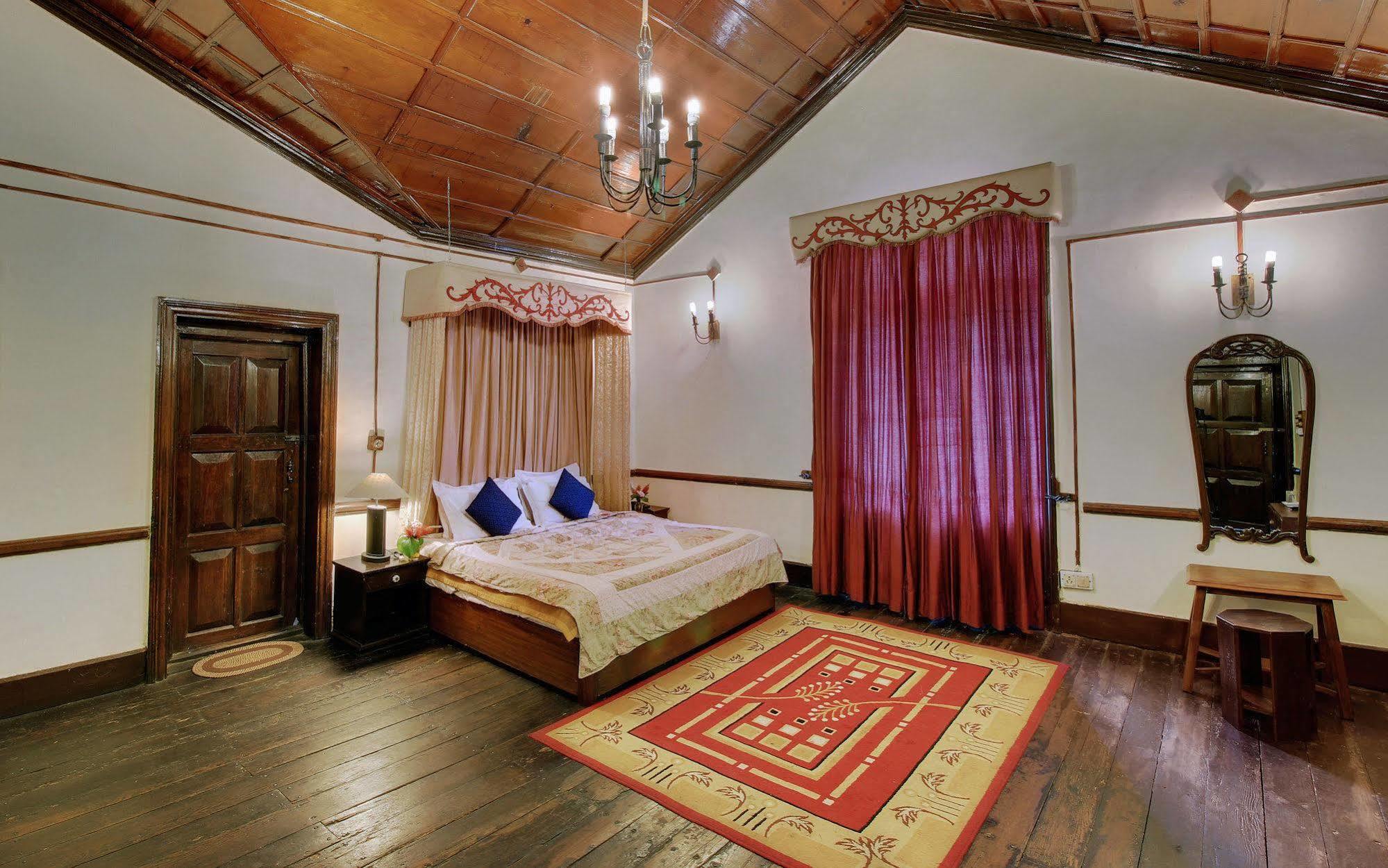 เชฟร่อน โรสเม้าท์ โฮเต็ล Hotel ราณีเขต ภายนอก รูปภาพ